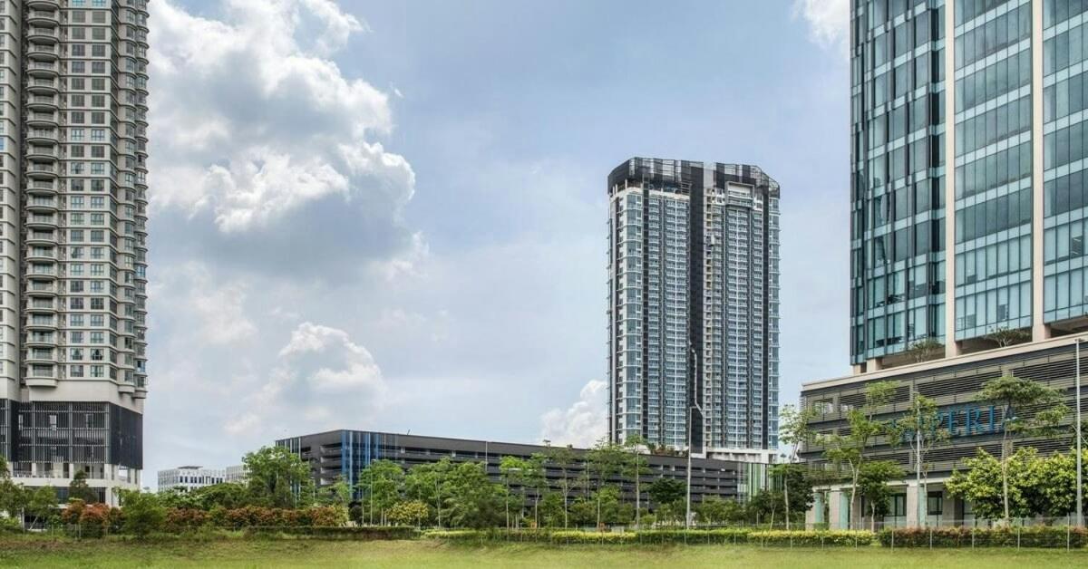 Apartment High Rise Almas Duplex With Beautiful Sea View Nusajaya (Iskandar Puteri)